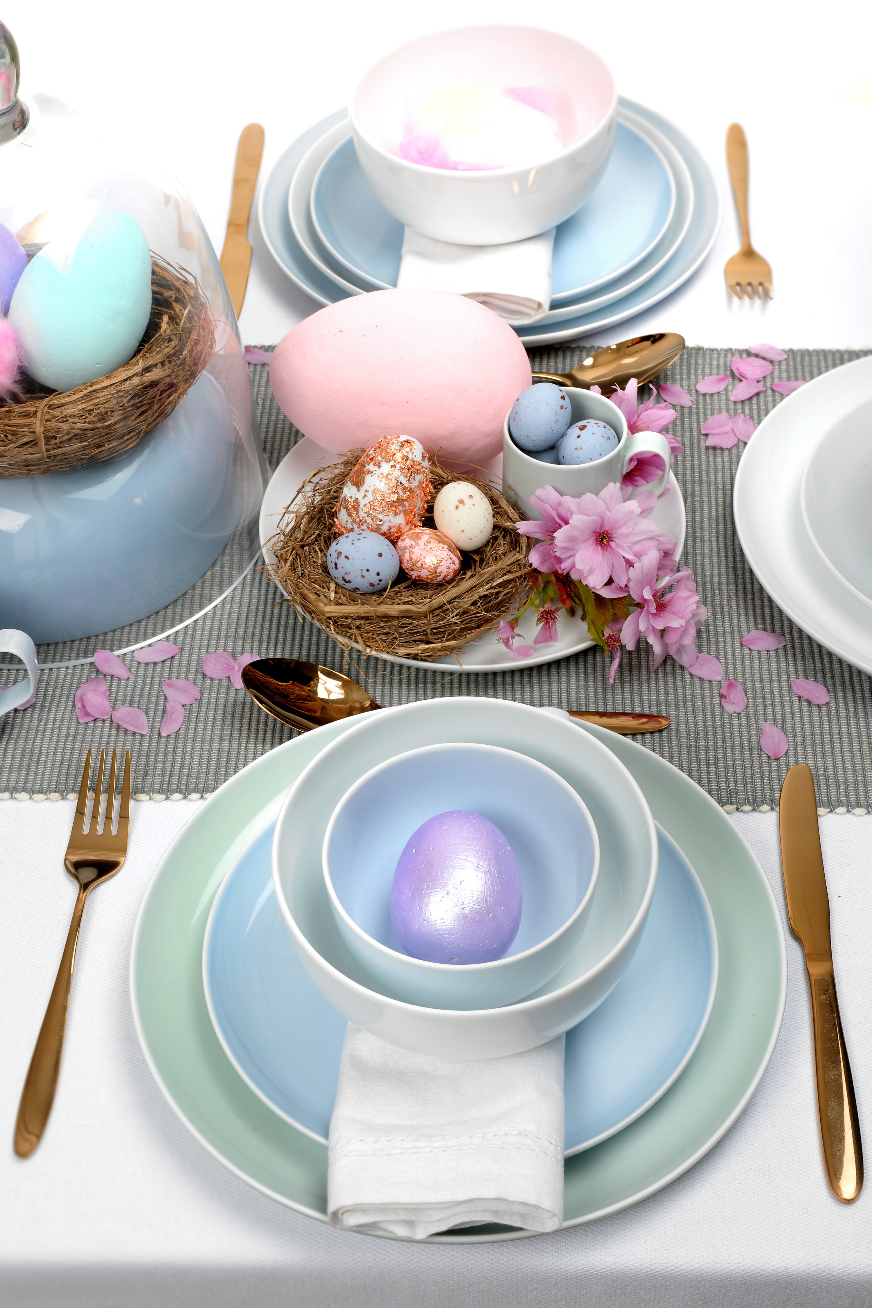 Eggcellent Easter Table Ideas