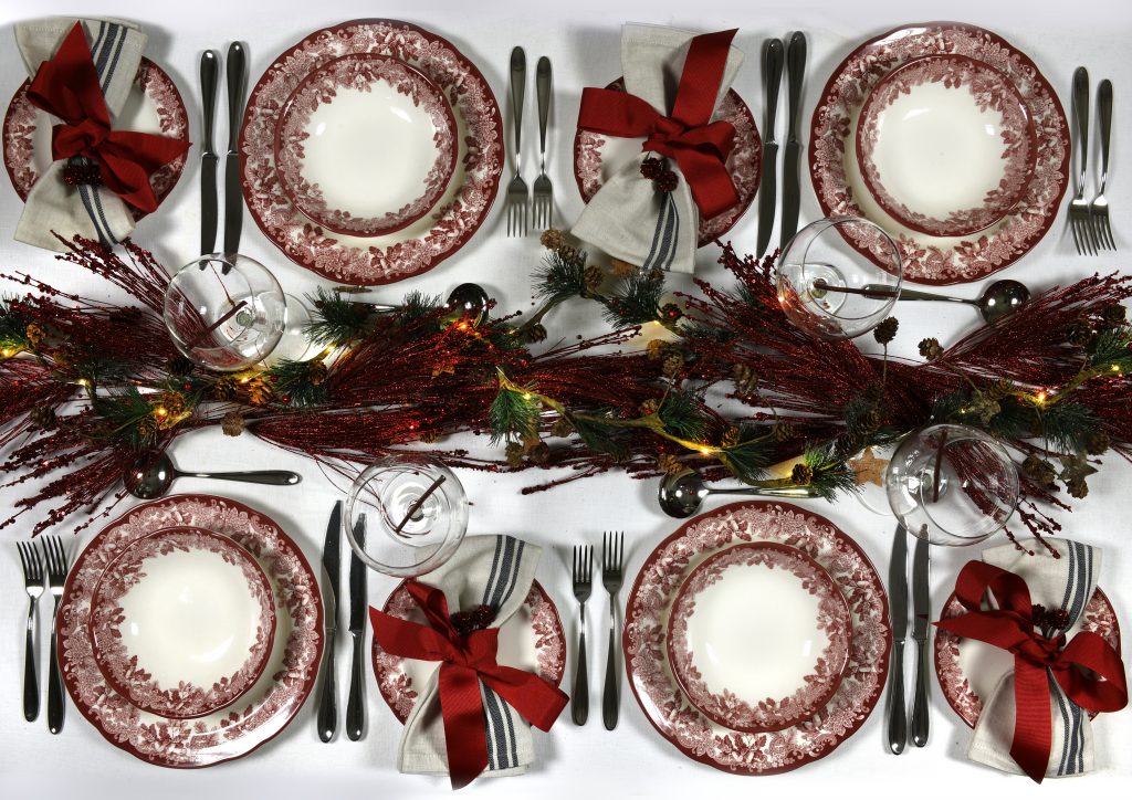 Spode's Winter's Scene Christmas Table Setting - Christmas dinnerware sets, Christmas decorations